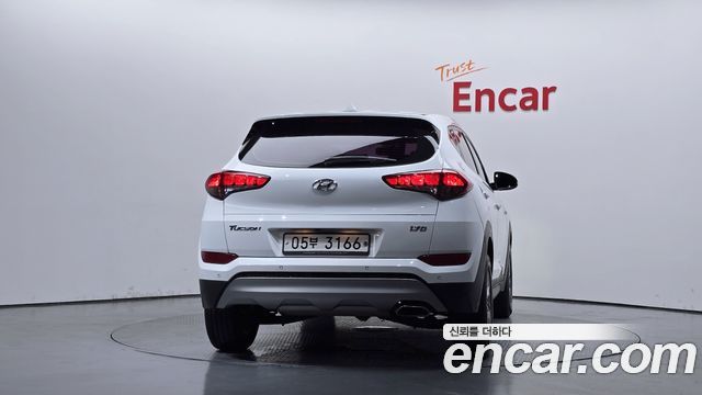 Hyundai Tucson Diesel 1.7 2WD Smart — пробег 123 397 км — фото 4 из 5