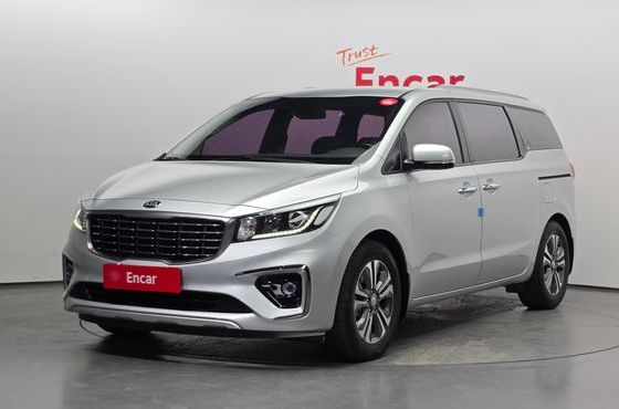 Kia Carnival 9-Seater Luxury — пробег 40 528 км — фото 1 из 5