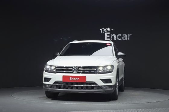 Volkswagen Tiguan 2.0 TDI Premium — пробег 110 373 км — фото 3 из 5