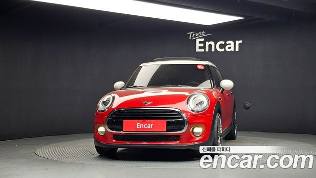 Mini Cooper 5Door HIGH 3rd — пробег 105 206 км — фото 3 из 5