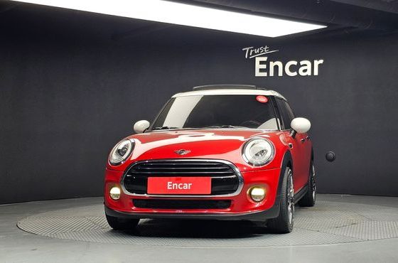 Mini Cooper 5Door HIGH 3rd — пробег 105 206 км — фото 3 из 5