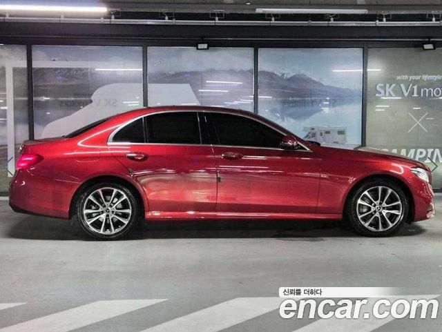 Mercedes-Benz E-Class из Кореи Encar