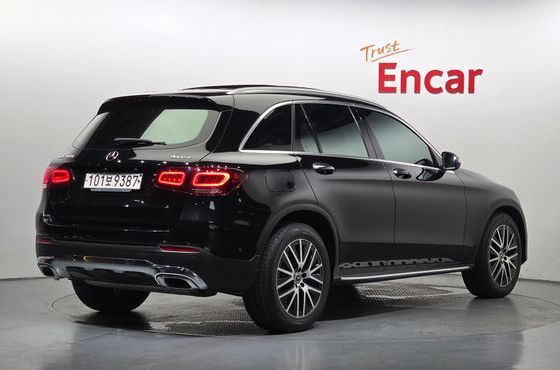 Mercedes-Benz GLC-Class GLC300 4MATIC — пробег 62 479 км — фото 2 из 5
