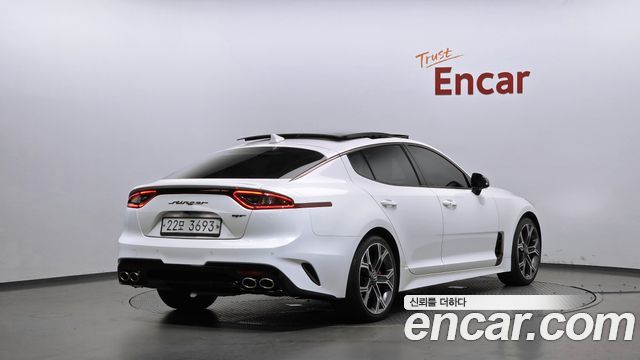 Kia Stinger из Кореи Encar