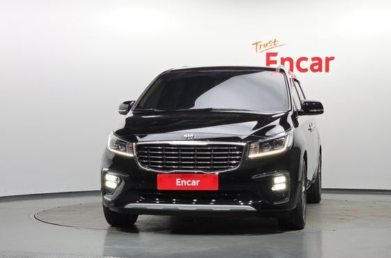 Kia Carnival 9-Seater Noblesse — пробег 108 309 км — фото 3 из 5