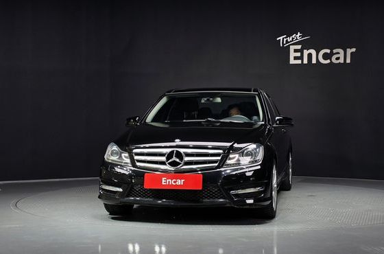 Mercedes-Benz C-Class C200 CGI AVANTGARDE — пробег 42 214 км — фото 3 из 5
