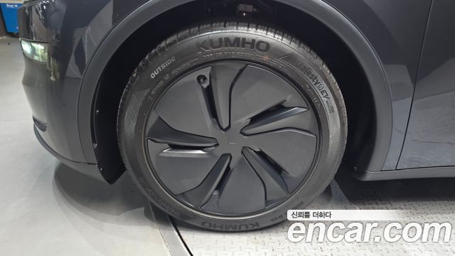 Tesla Model Y Long Range AWD — пробег 16 469 км — фото 5 из 5