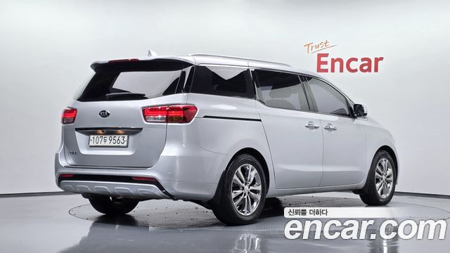 Kia Carnival из Кореи Encar