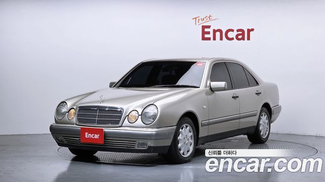 Mercedes-Benz E-Class из Кореи Encar