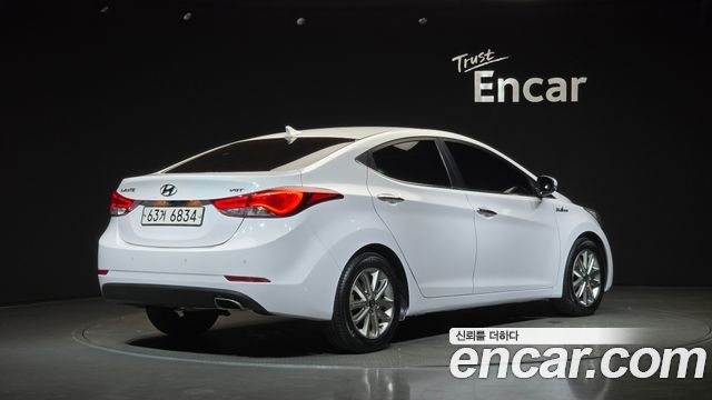 Hyundai AVANTE 1.6 VGT Premium Standard — пробег 105 399 км — фото 2 из 5
