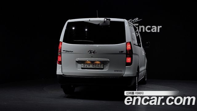 Hyundai Starex Van 5-Seater Style — пробег 117 904 км — фото 4 из 5