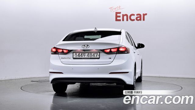 Hyundai AVANTE из Кореи Encar