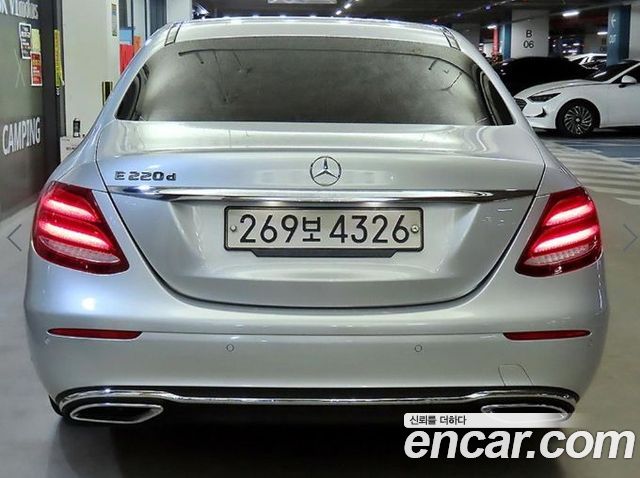 Mercedes-Benz E-Class из Кореи Encar