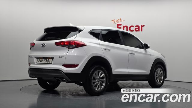 Hyundai Tucson Diesel 2.0 2WD Style — пробег 331 374 км — фото 2 из 5