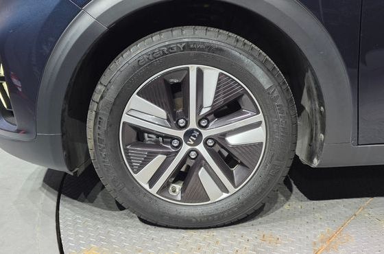 Kia Niro 1.6 HEV Prestige — пробег 49 240 км — фото 5 из 5
