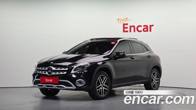 Mercedes-Benz GLA-Class GLA220 Premium — пробег 33 650 км — фото 1 из 5