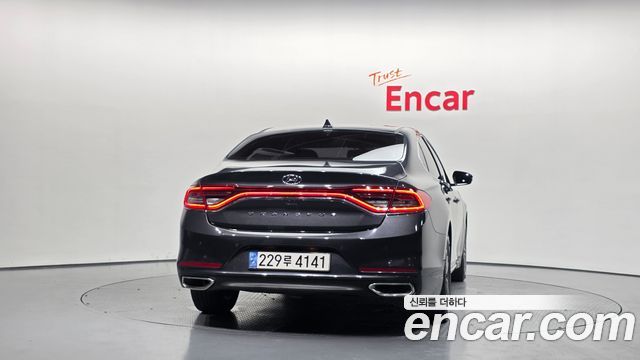 Hyundai Grandeur из Кореи Encar