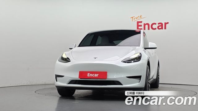 Tesla Model Y RWD — пробег 28 071 км — фото 3 из 5
