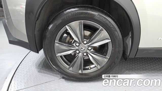Lexus UX из Кореи Encar