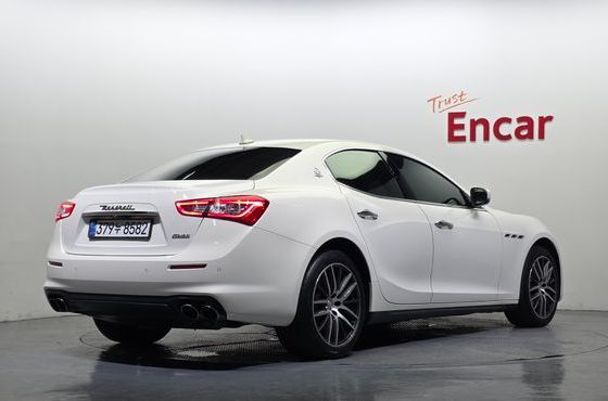Maserati Ghibli 3.0 Diesel 3rd — пробег 123 962 км — фото 2 из 5