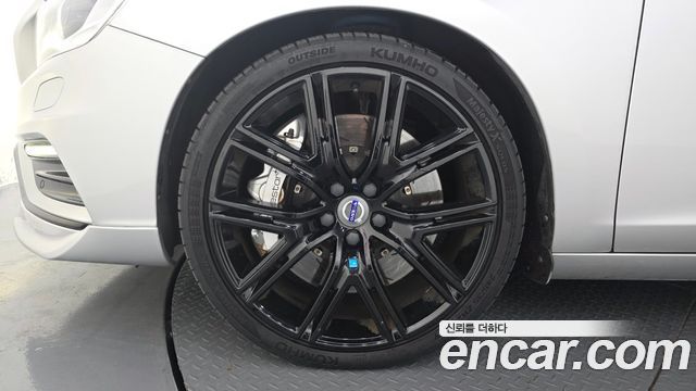 Volvo S60 из Кореи Encar