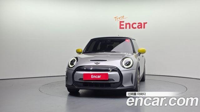 Mini Cooper SE Electric 3rd — пробег 20 355 км — фото 3 из 5