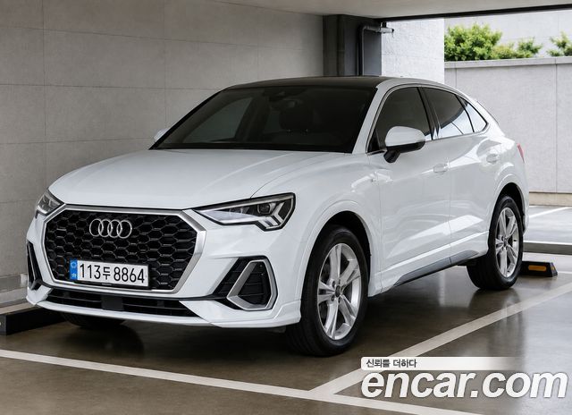 Audi Q3 35 TDI Quattro Premium Sportback — пробег 18 000 км — фото 1 из 5