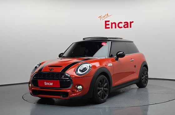 Mini Cooper Standard Third Generation — пробег 82 658 км — фото 1 из 5