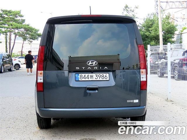 Hyundai Staria из Кореи Encar