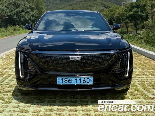 Cadillac Lyriq из Кореи Encar