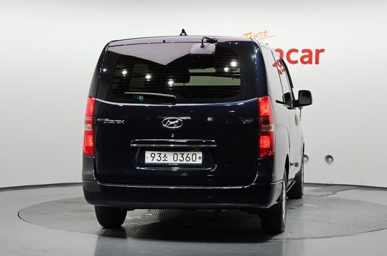 Hyundai Starex Van 3-Seater Smart — пробег 61 751 км — фото 4 из 5