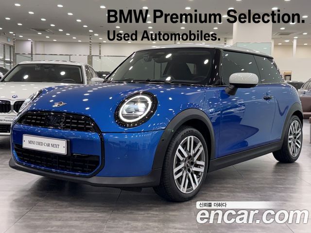 Mini Cooper Classic — пробег 4 940 км — фото 1 из 5