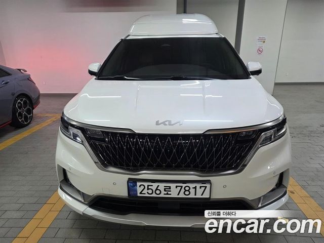Kia Carnival Diesel 9-Seater Hi-Limousine Signature — пробег 71 155 км — фото 3 из 5