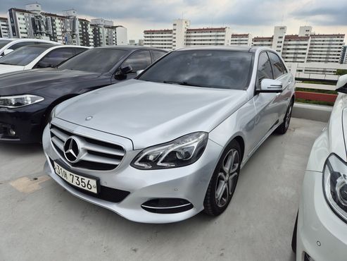 Mercedes-Benz E-Class E250 BlueTec 4MATIC AV — пробег 105 560 км — фото 1 из 5