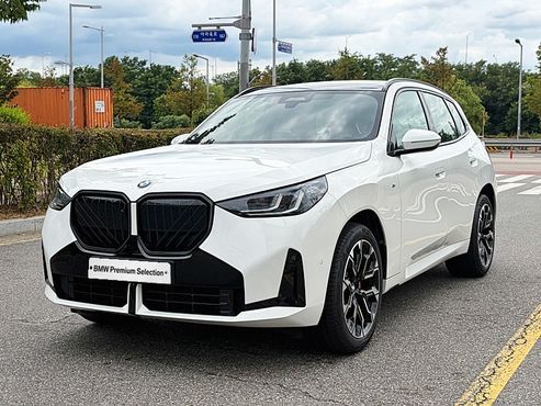 BMW X3 xDrive 30 M Sport Pro — пробег 24 км — фото 1 из 5
