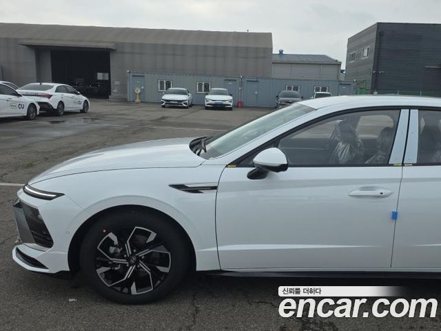 Hyundai Sonata 1.6 Turbo S — пробег 4 км — фото 3 из 5