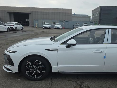 Hyundai Sonata 1.6 Turbo S — пробег 4 км — фото 3 из 5