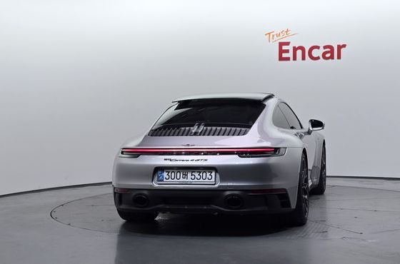 Porsche 911 Carrera 4 GTS — пробег 15 971 км — фото 4 из 5