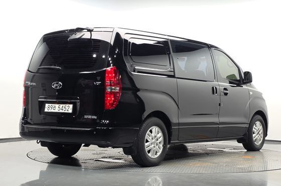 Hyundai Starex Van 5-Seater Smart — пробег 121 285 км — фото 2 из 5