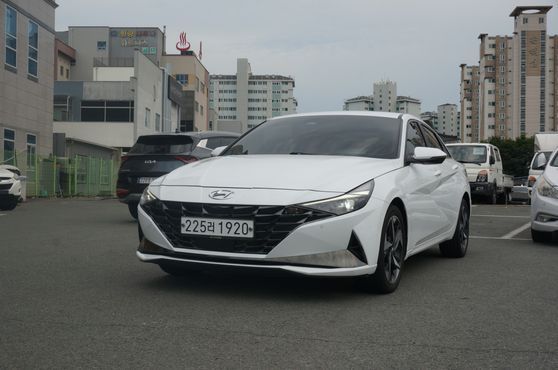 Hyundai AVANTE 1.6 Inspiration — пробег 67 463 км — фото 1 из 5
