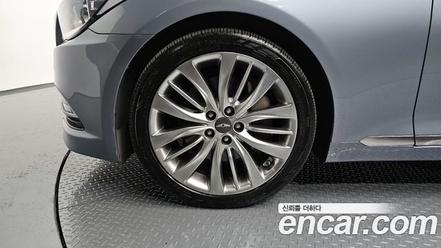 Hyundai Genesis из Кореи Encar