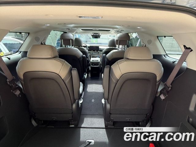 Kia Carnival Hev 9 Seater X Line — пробег 600 км — фото 5 из 5