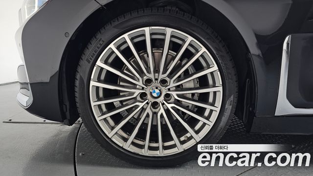 BMW 7-Series 740Li xDrive Design Pure Excellence — пробег 84 005 км — фото 5 из 5