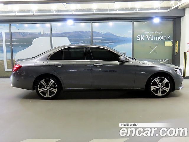 Mercedes-Benz E-Class из Кореи Encar