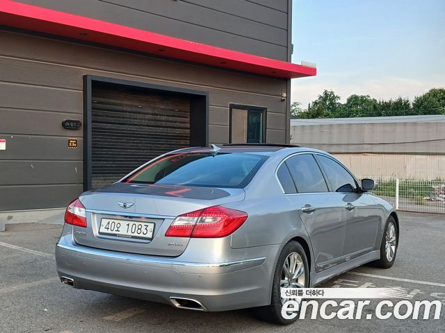 Hyundai Genesis из Кореи Encar