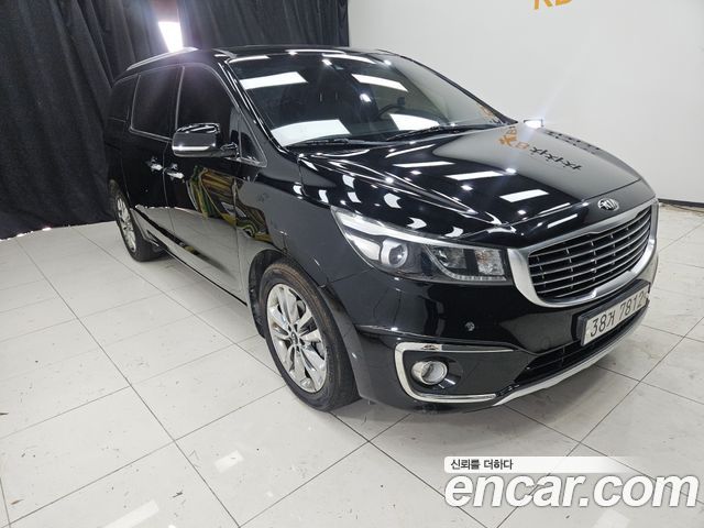 Kia Carnival 9-seater Noblesse — пробег 222 000 км — фото 3 из 5