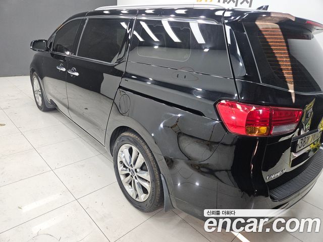 Kia Carnival 9-seater Noblesse — пробег 222 000 км — фото 5 из 5