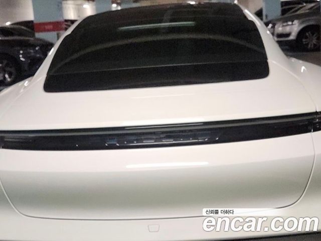 Porsche Taycan из Кореи Encar