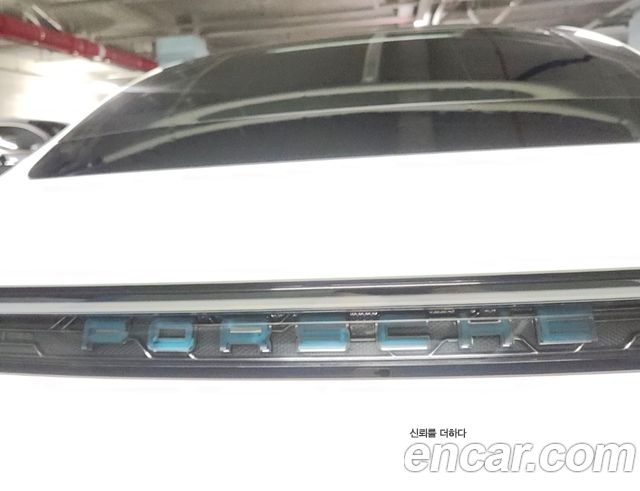Porsche Taycan из Кореи Encar