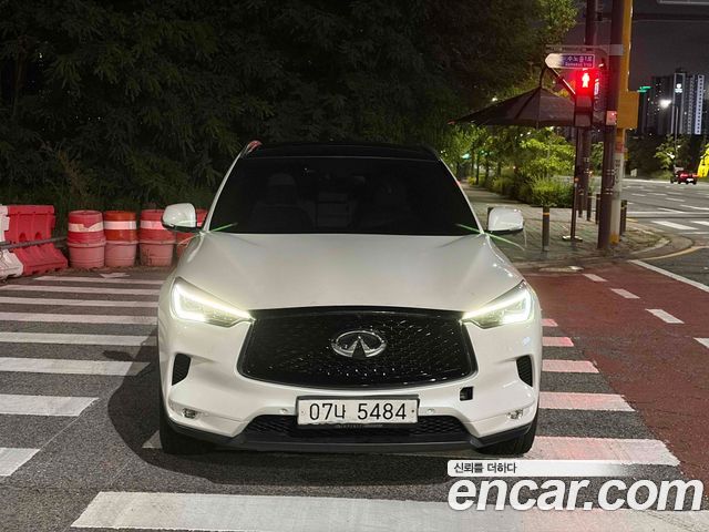 Infiniti QX50 2.0 Sensory AWD — пробег 65 000 км — фото 1 из 5